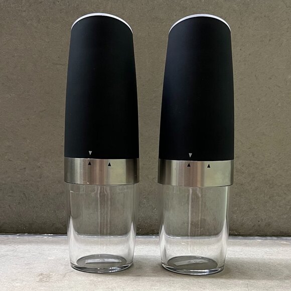 Set of 2 Cook's Essentials Battery Operated Auto Spice Gravity Mills, 8" x 2” - Picture 2 of 9